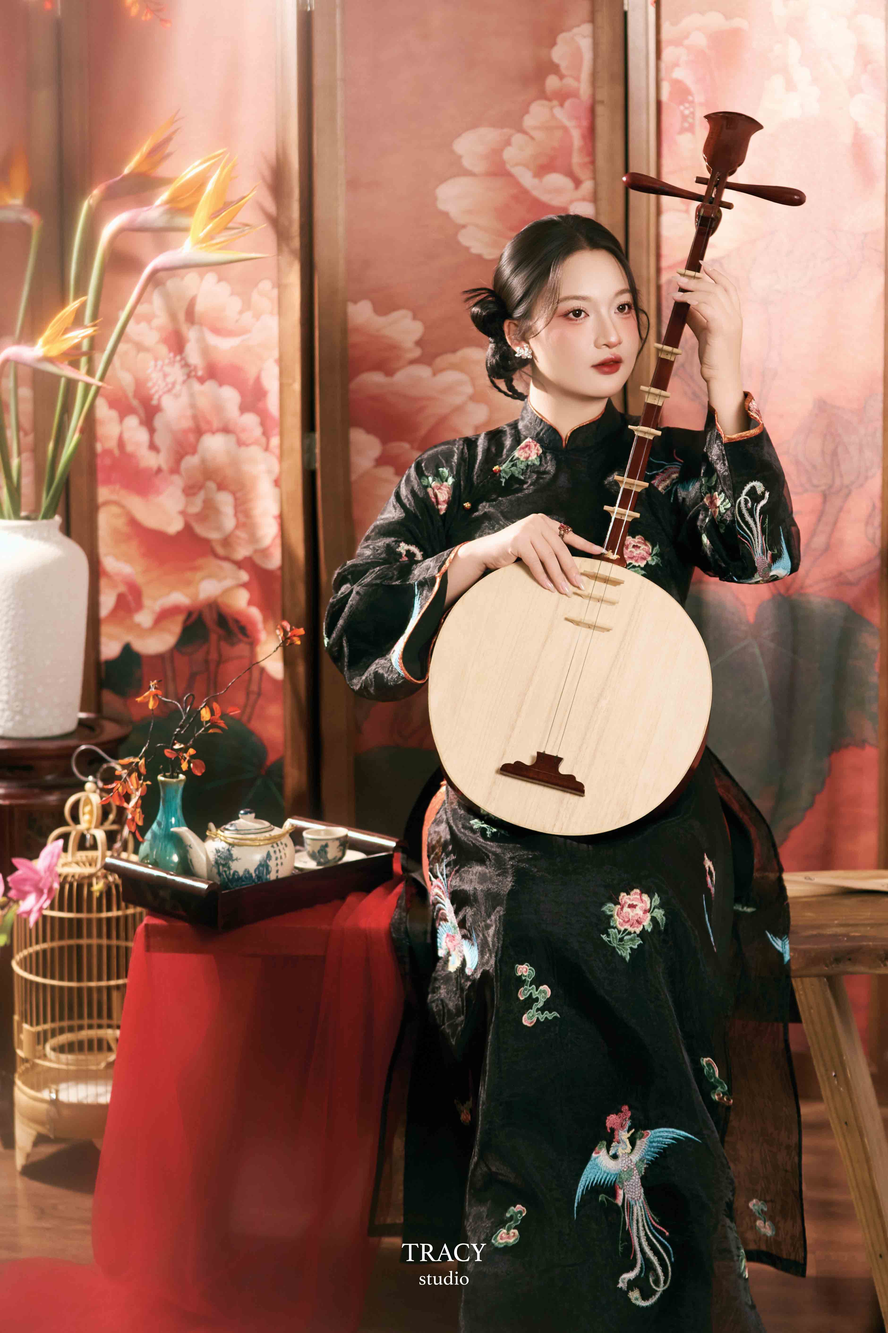 frontend/img/gallery/anh-tet-yem-ao-dai/tracy-studio-chup-ao-dai-tet-gam (9).jpg